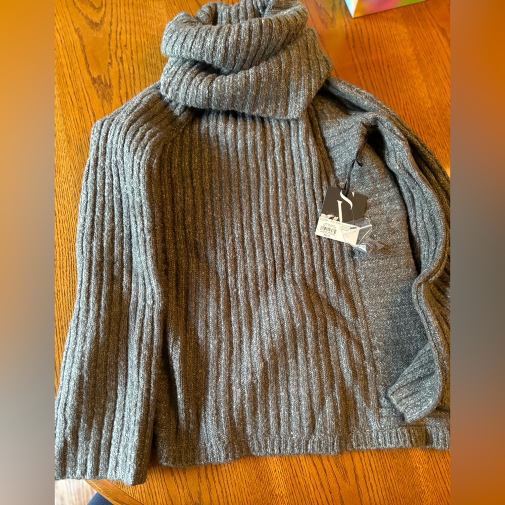 Gray sweater